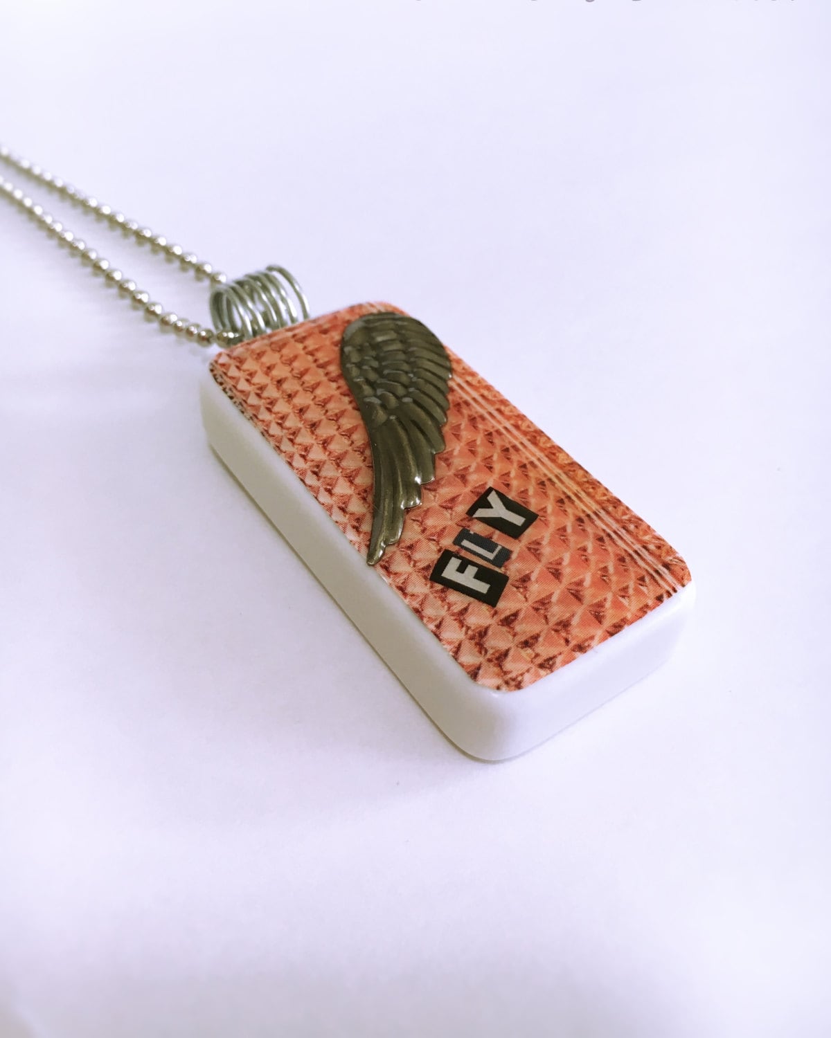 Rosa Domino Inspiration Halskette von starrdustjewelrySD