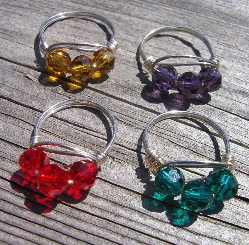 Crystal Und Sterling Silber Draht Gewickelt Birthstone Ring, Schmuck von starrydreams