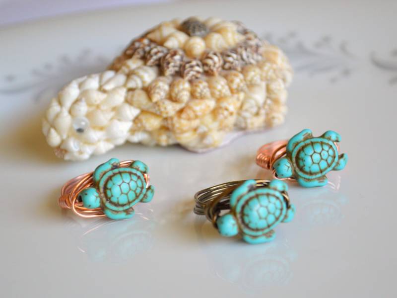 Draht Gewickelt Türkis Howlite Schildkröte Ring, Unisex Schmuck von starrydreams