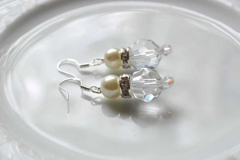 Hochzeit Ohrringe, Brautschmuck, Elfenbein Perle Und Funkelnde Kristall Ohrringe von starrydreams