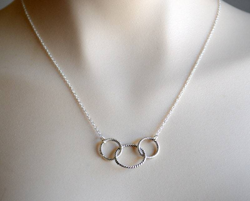 Silber Kreis Halskette, Unendlichkeit Einfache Schmuck, Offenen Verknüpften Halskette von starrydreams