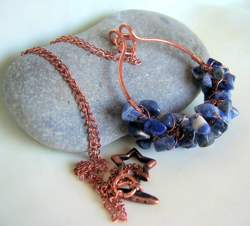 Sodalith Nugget Und Kupferdraht Umwickelte Halskette, Chunky Schmuck von starrydreams