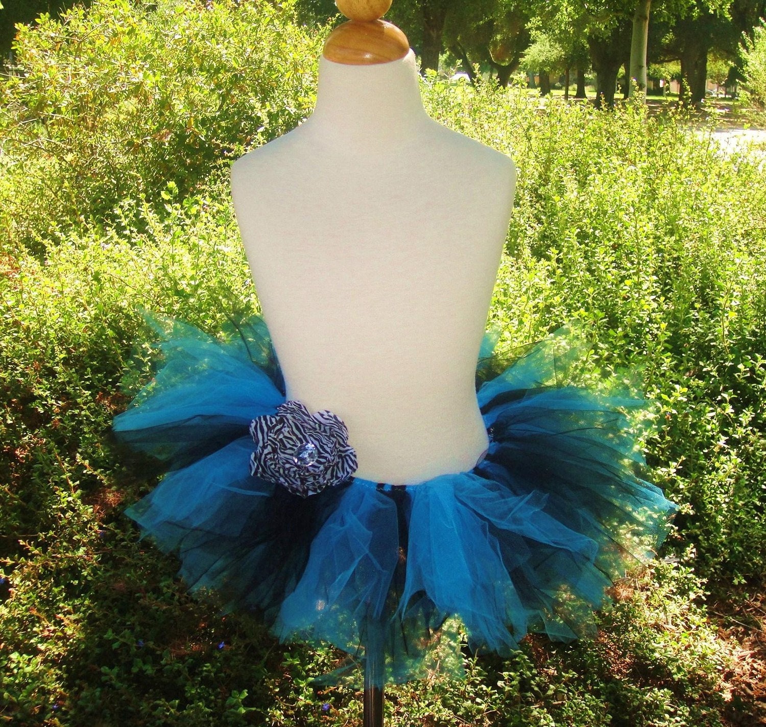 Diva Style - Türkis Und Schwarz Genäht Pixie Tutu Mit Zebra Print Abnehmbare Blume Verfügen Über Einen Passenden Haarspange Oder Stirnband Diva Style - Türkis Und Schwarz Genäht Pixie Tutu Mit Zebra Print Abnehmbare Blume Verfügen Über Einen Passenden Haarspange Oder Stirnband von starvisions
