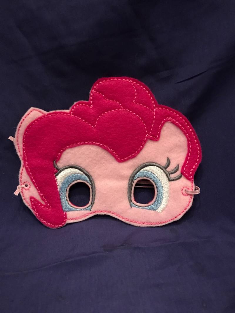 Gestickten Pony Inspiriert Fühlte Play Maske Gestickten Pony Inspiriert Fühlte Play Maske von starvisions