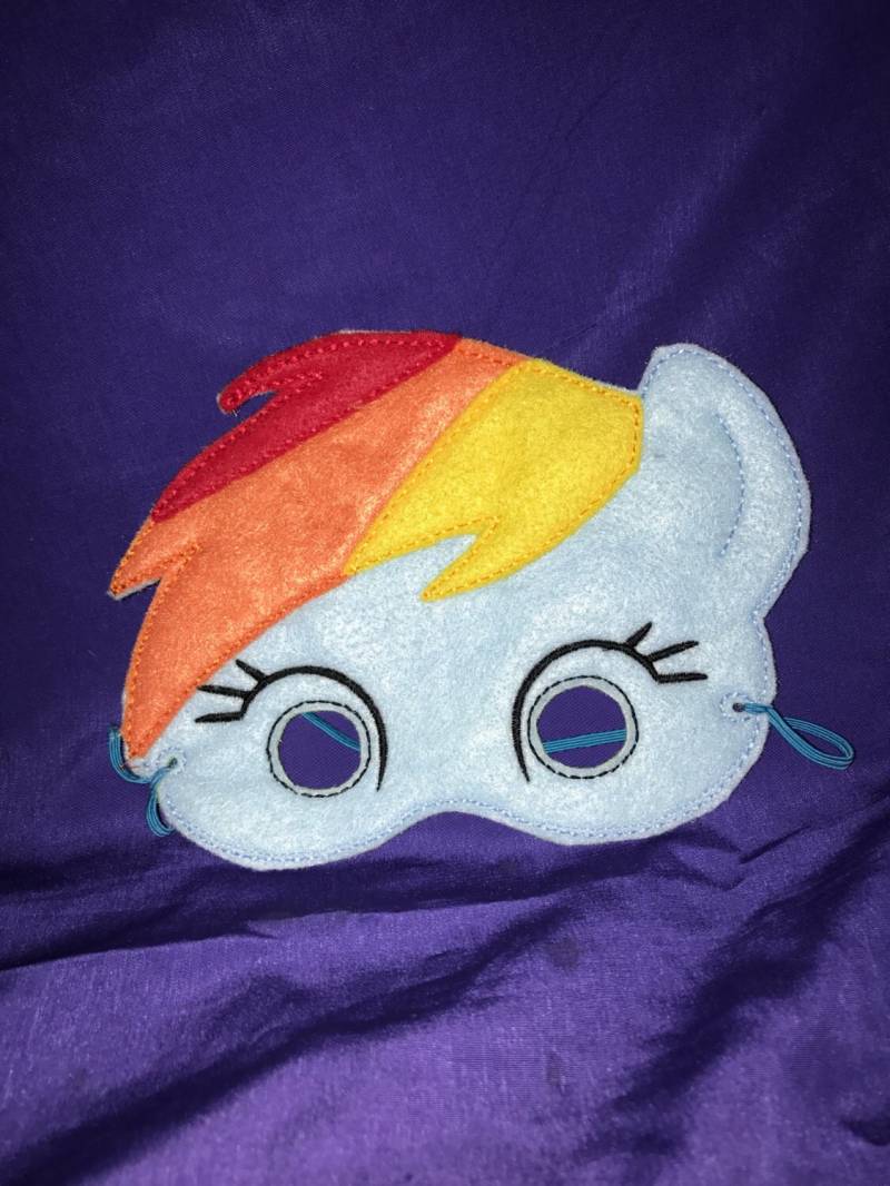 Gestickten Pony Inspiriert Fühlte Play Maske Gestickten Pony Inspiriert Fühlte Play Maske von starvisions
