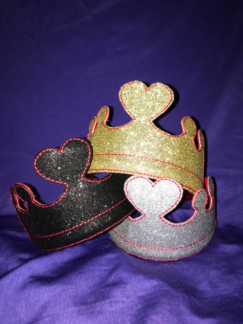 Individuell Bestickt Königin Der Herzen Tiara Krone - Super Für Dress Up, Halloween, Geburtstagsfeiern von starvisions
