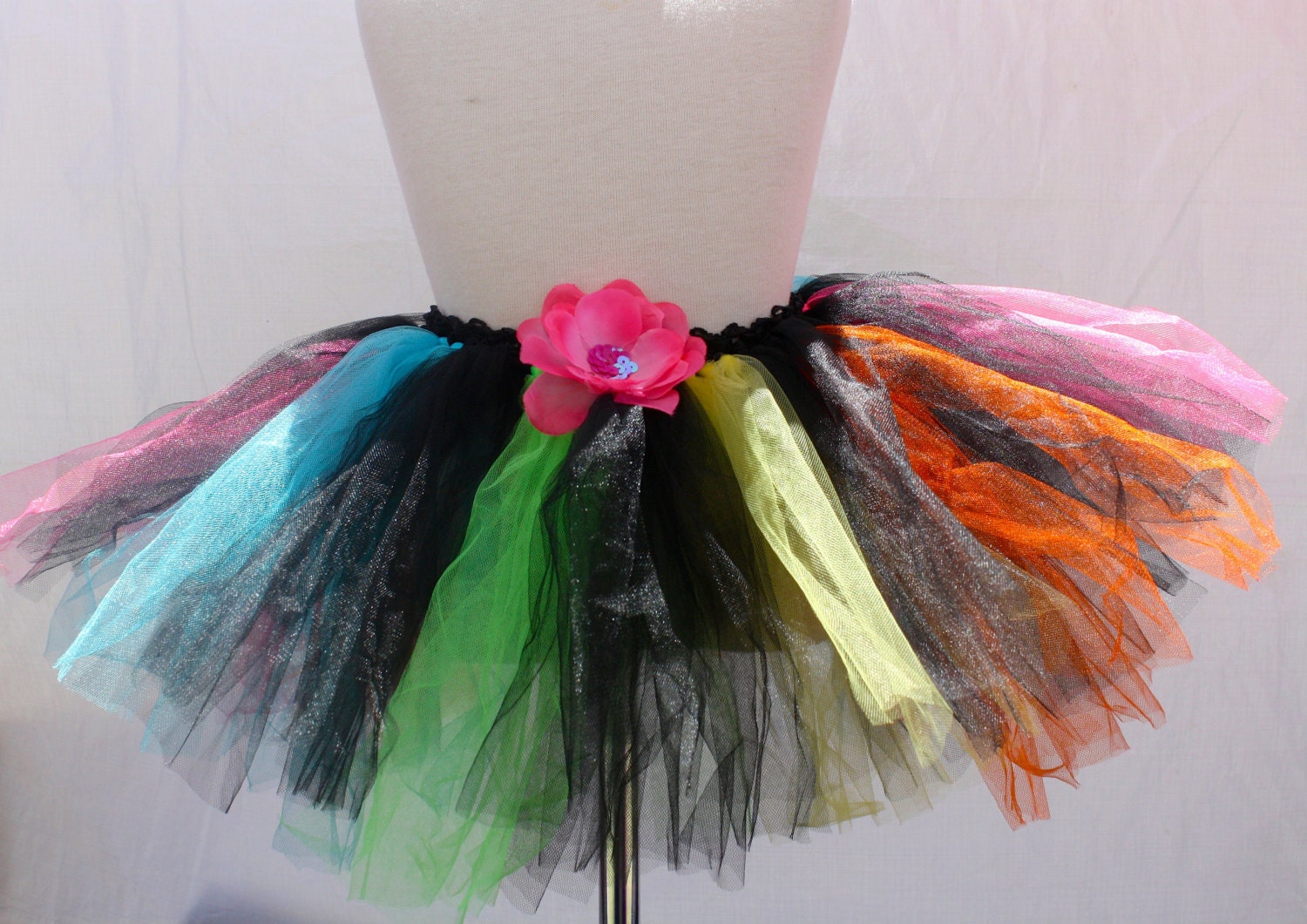 Neon Rainbow Custom Sewn Tutu Set - Groß Für Anzieh, Rave, Ausgeführt Neon Rainbow Custom Sewn Tutu Set - Groß Für Anzieh, Rave, Ausgeführt von starvisions