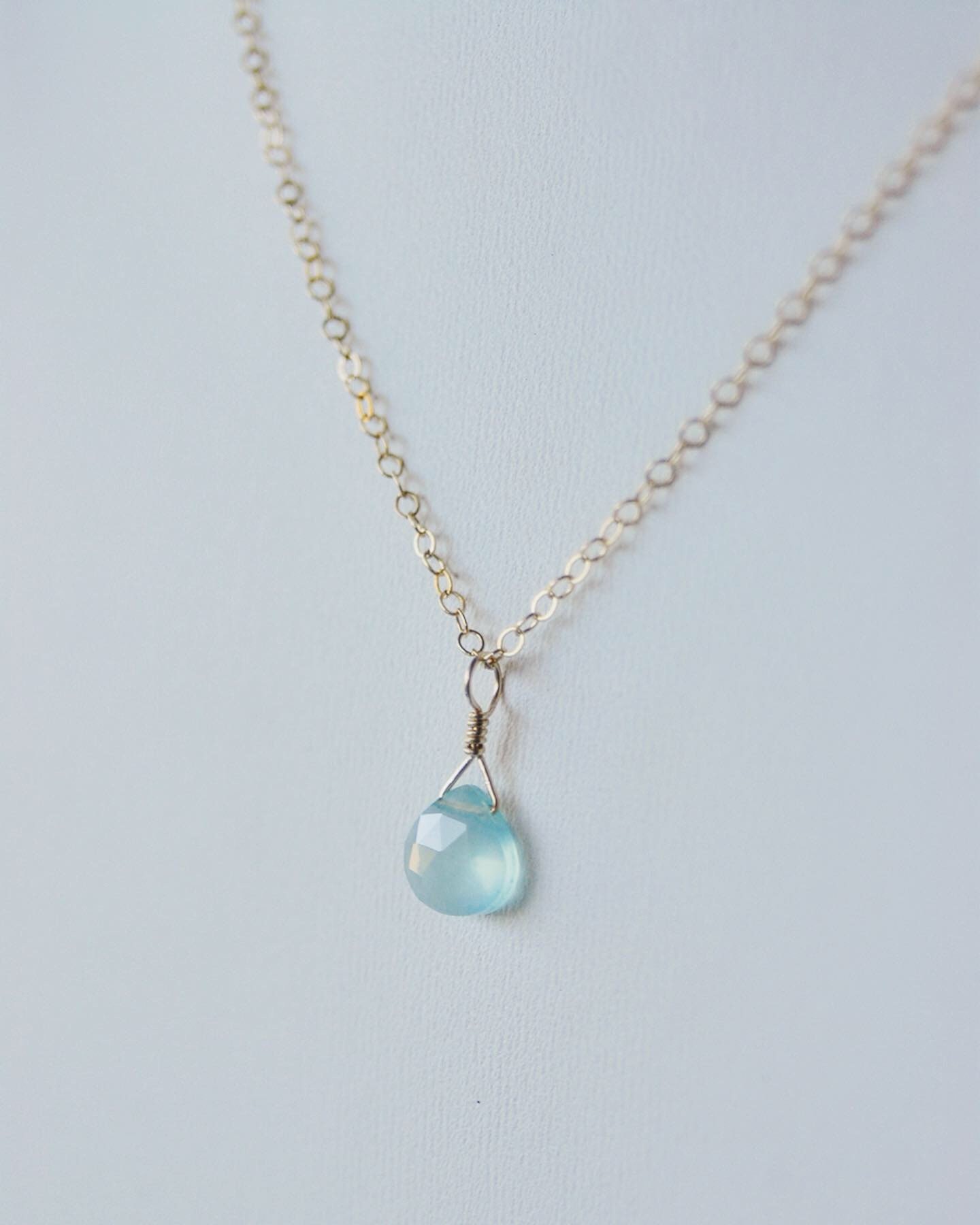 14 Kt Gold Filled Edelstein Tropfen-Halskette von stephaniehuang