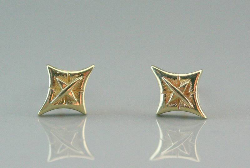 Massive Goldohrringe, Goldene Sternohrstecker, Kleine Diamantohrringe, Ohrstecker, Massives 10K, 14K Gold von stephanielemelin