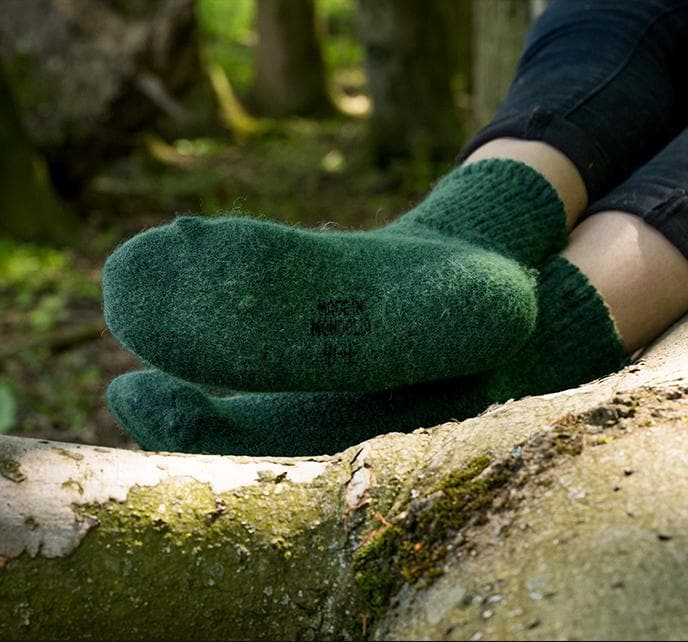 Wollsocken Aus Der Mongolei - Tannengrün 100% Nachhaltig Und Eco-Friendly Naturwolle Die Wärmsten Socken Für Winter von steppenstrolch
