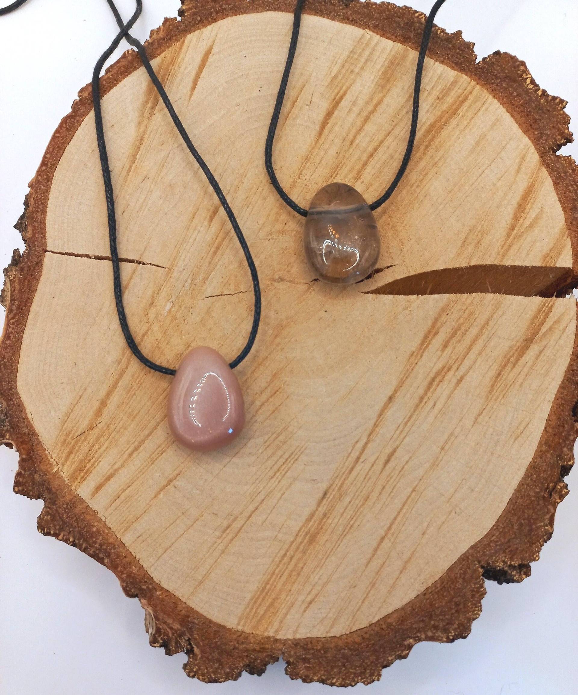 Rauchquarz Tropfenanhänger Oder Mondstein Tropfenanhänger, Kette Mit Veganen Band Rauchquarz Tropfenanhänger Oder Mondstein Tropfenanhänger, Kette Mit Veganen Band von sternenstaubmagie