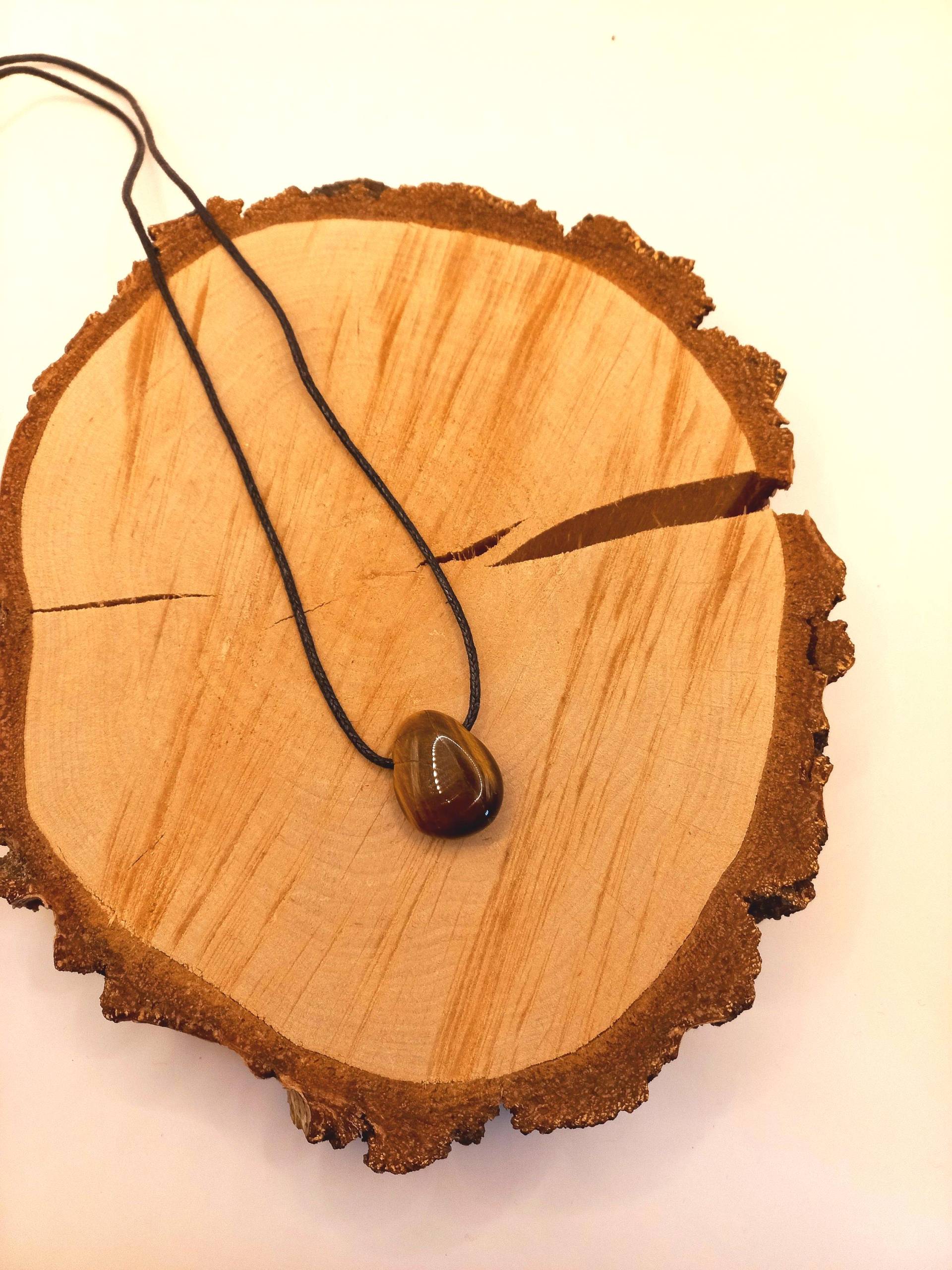 Tigerauge Tropfenanhänger, Kette Mit Veganen Band Tigerauge Tropfenanhänger, Kette Mit Veganen Band von sternenstaubmagie