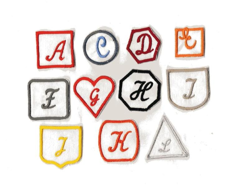 1 Buchstabe, Zahl Gestickt 2 - 15 cm Mit Rahmen von stickgud