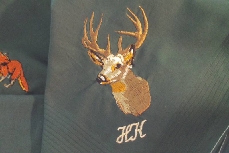 1 Taschentuch Waldtier Gestickt , Name, Datum, Monogram von stickgud