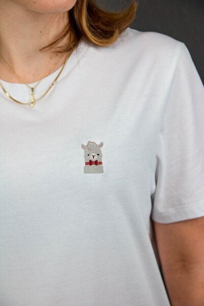 sticknic T-Shirt mit Lama Motiv gestickt - Minimalistische Stickerei - Auch als Geschenk von sticknic