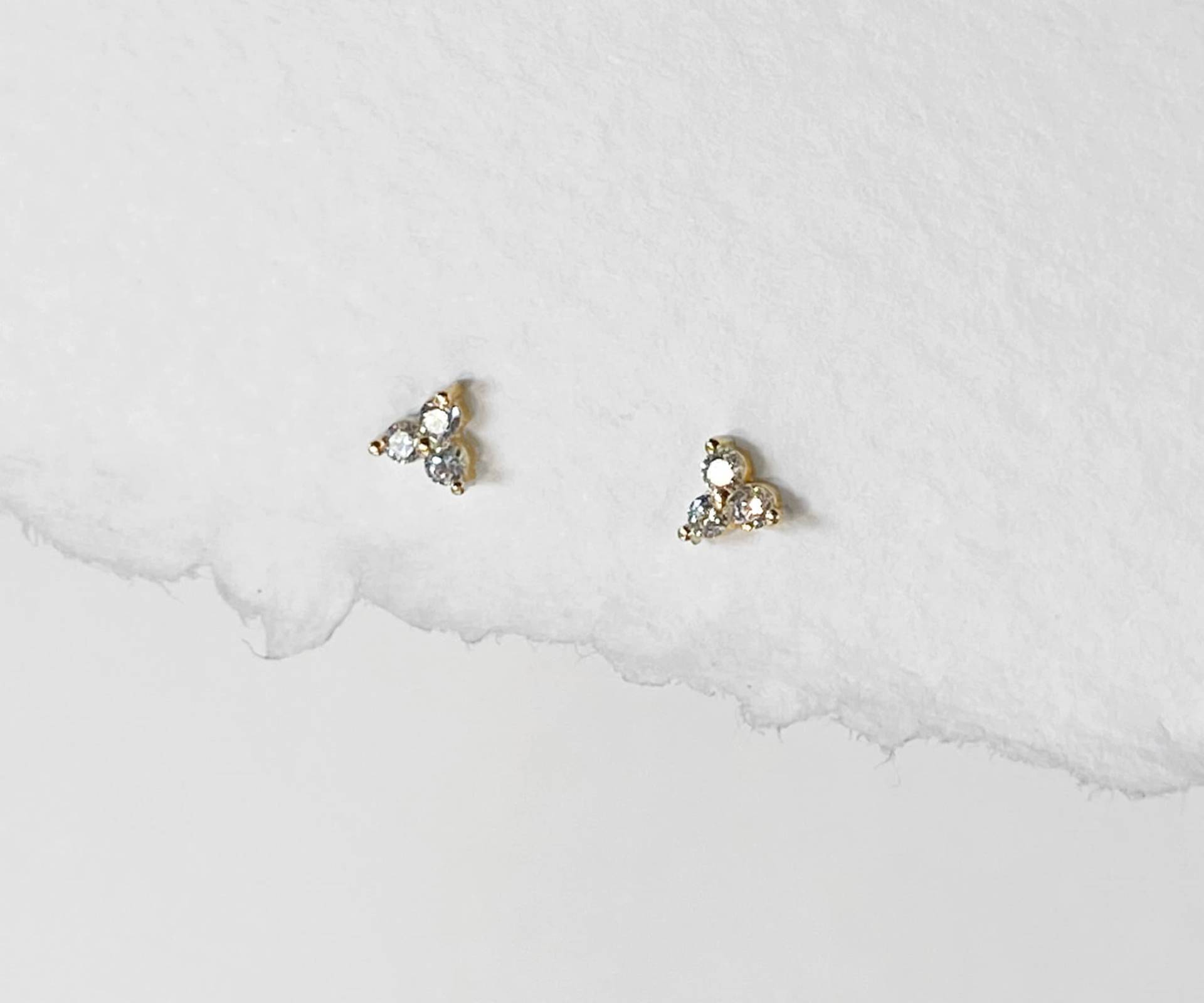 Solide Goldohrringe, Kleine Diamantohrstecker, Und Süße Ohrringe, Diamantohrringe, Goldohrringe Für Den Alltag, Kleiner Cz Diamant von sticksandstonesny