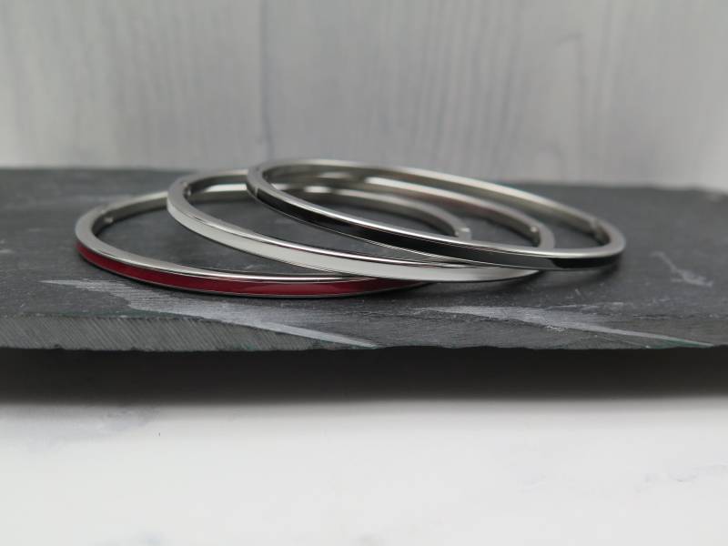 Armreif Farbwahl - Schlicht Emaille Weiss Schwarz Oder Rot Edelstahl Schmal Versilbert Geometrisch Liebe Geschenk Boho Hochzeit Freundin von stilkomplex