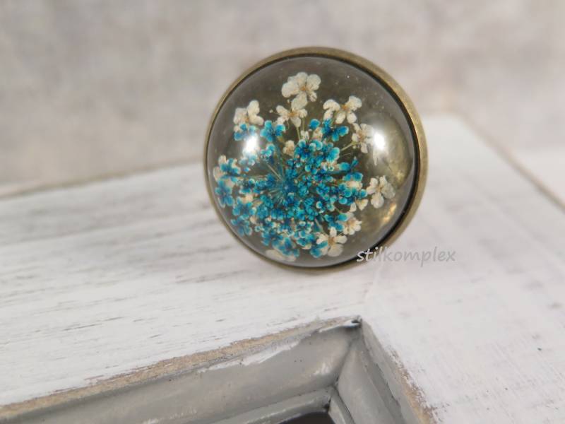 Großer Ring - Echte Dillblüten Türkis Grün Bronzefarben Blumenschmuck Blüten Verstellbar Schmuck Liebe Natur Naturschmuck Blumen Sommer von stilkomplex