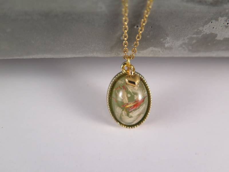 Halskette Oval - Getrocknete Natur Grün + Herz Kette Edelstahl Goldfarben Blumen Geschenk Liebe Medaillon Harz Naturschmuck Halskette Oval - Getrocknete Natur Grün + Herz Kette Edelstahl Goldfarben Blumen Geschenk Liebe Medaillon Harz Naturschmuck von stilkomplex