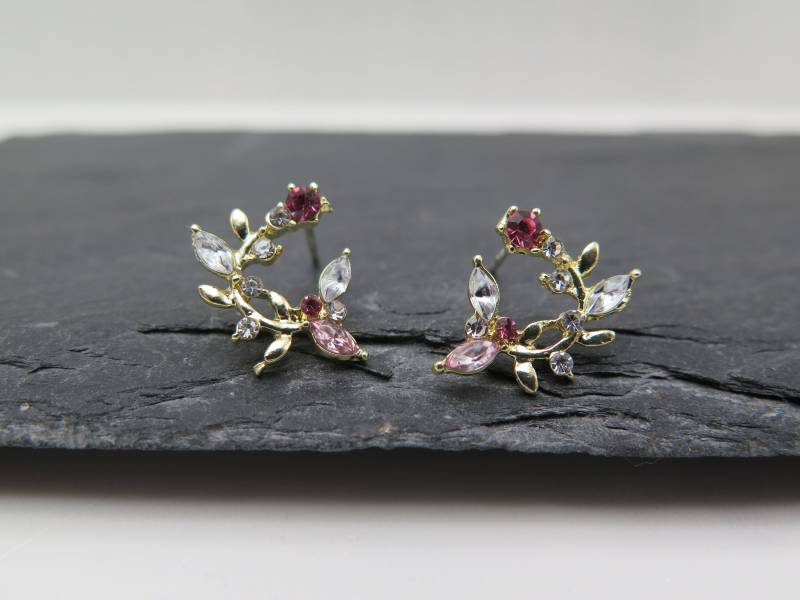 Ohrstecker Halbkranz - Blätter Zweig Edel Vergoldet Glitzer Kristalle Rot Rosa Klar Hochzeit Braut Geschenk Liebe Boho Herbst Schmuck von stilkomplex