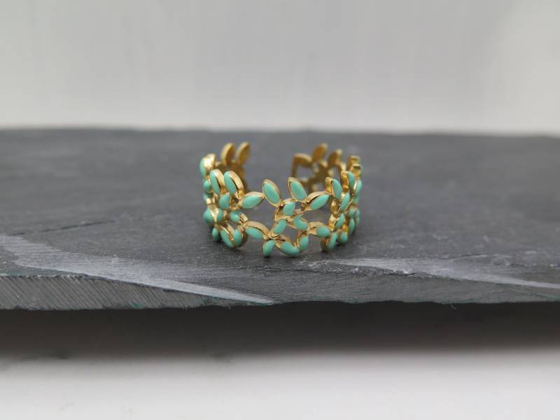Ring - Blätter Blüten Mit Emaille Türkis Vergoldet Verstellbar Handring Schmuck Natur Olivenbaum Handgefertigt Geschenk Liebe Naturschmuck Ring - Blätter Blüten Mit Emaille Türkis Vergoldet Verstellbar Handring Schmuck Natur Olivenbaum Handgefertigt Geschenk Liebe Naturschmuck von stilkomplex