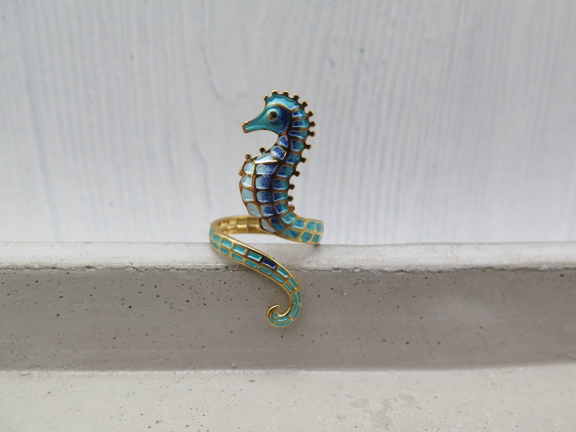 Ring - Seepferdchen Mit Emaille Grün Blau Türkis Verstellbar Meer Statement Wasser Fisch Meeresbewohner Elegant Bandring Liebe Geschenk von stilkomplex