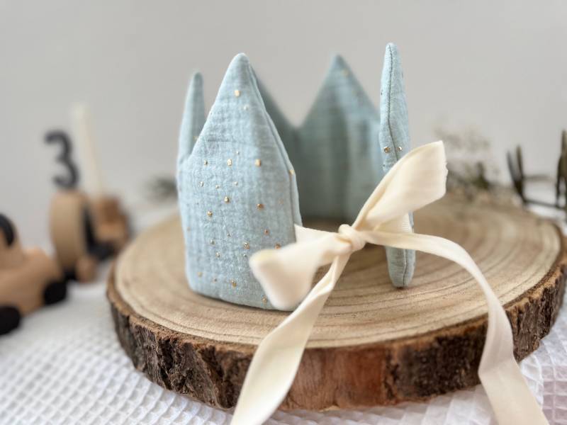 Geburtstagskrone Musselin Mint Goldtupfen Blau Grün Stoffkrone Prinzessin Prinz Geschenk Geburtstag Mädchen Junge Party Kind von stilwerk3