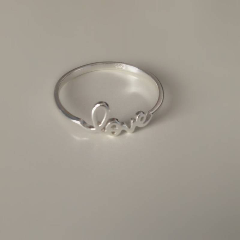 Liebe Ring Schreibschrift Sterlingsilber Oder Gold Schöne Brautjungferngeschenk von stitchandstonedesign