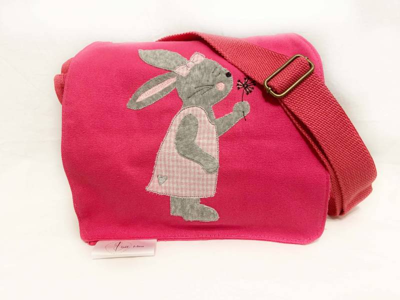 Kindergartentasche Hasen-Mädchen Motiv, Umhängetasche Kita, Mädchen Pink, Personalisiert von stoffhexen