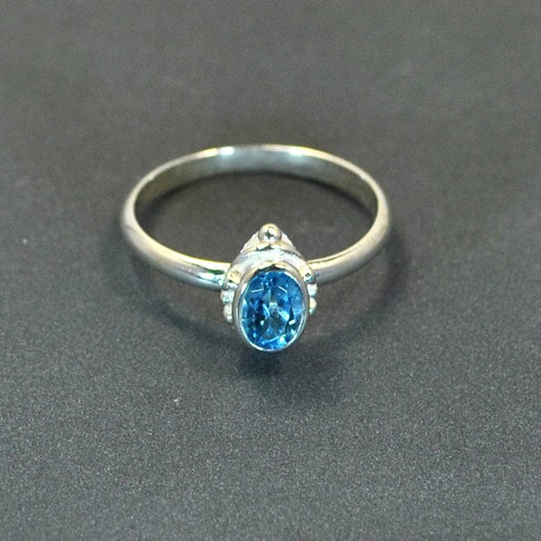 Blauer Topas-Silberring Blauer Topas-Silberring von stoneandsilverfr