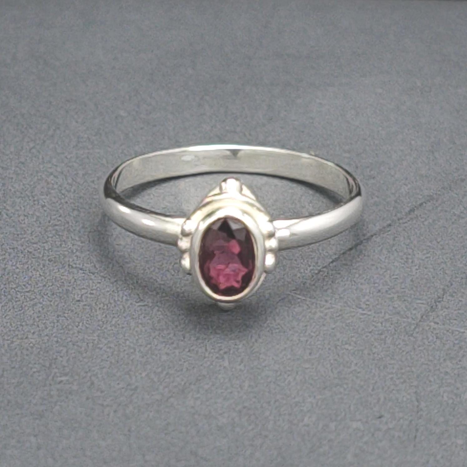 Granat-Silberring Granat-Silberring von stoneandsilverfr