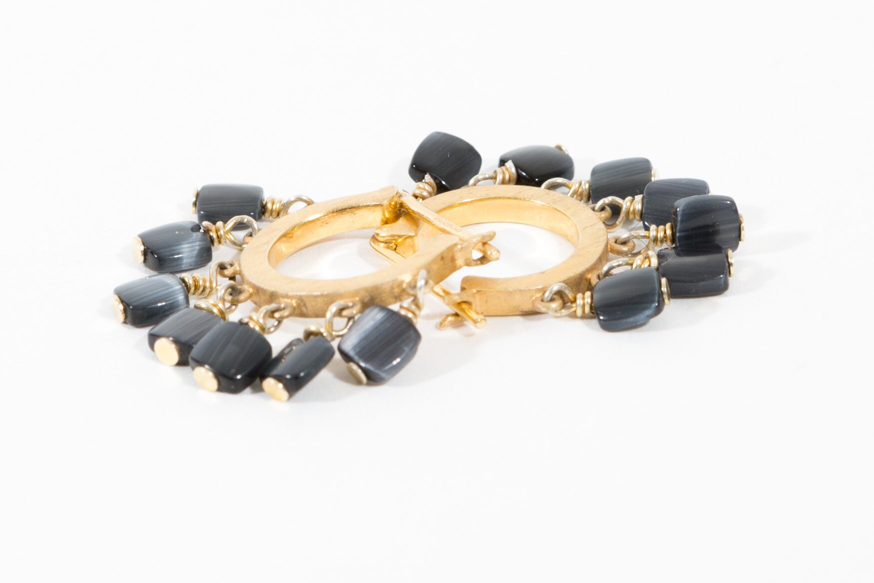 Entsteint & Tailliert Siena Massiv Silber 14Ct Goldplatte Klappbar Halb Creolen Kostbaren Entsteint & Tailliert Siena Massiv Silber 14Ct Goldplatte Klappbar Halb Creolen Kostbaren von stonedwaisted