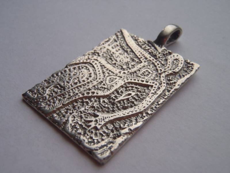 Sterling Silber Anhänger - Madagaskar Stilisierte Abstrakte Figur Wunderschöne Handgemachte Kunst Fruchtbarkeitssymbol von stoneflysilver