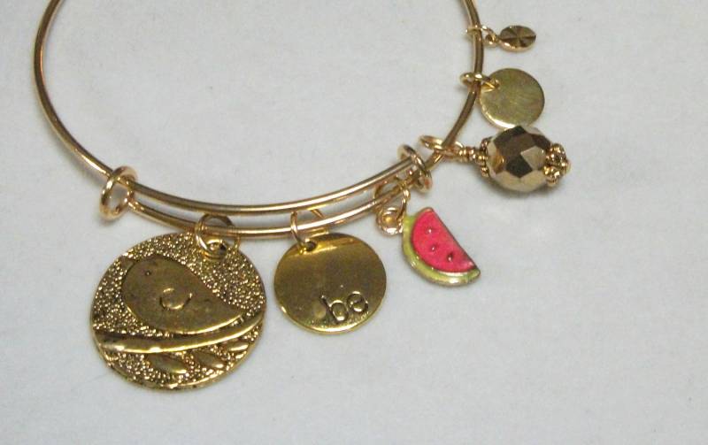 Goldplatte Edelstahl Armreif Mit Wassermelone Scheibe Charme von stonesnshells