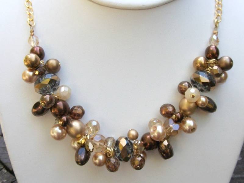 Satte Bronze Gold Und Topas Farben Cluster Halskette 18 Zoll von stonesnshells