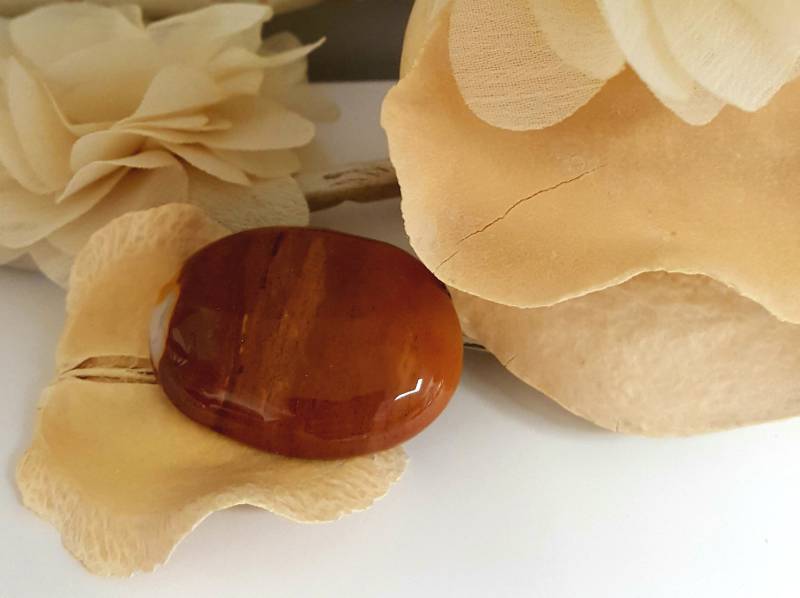 Mookait Jaspis Cabochon - Fokalstein Anhänger Perle von stonesofmothernature