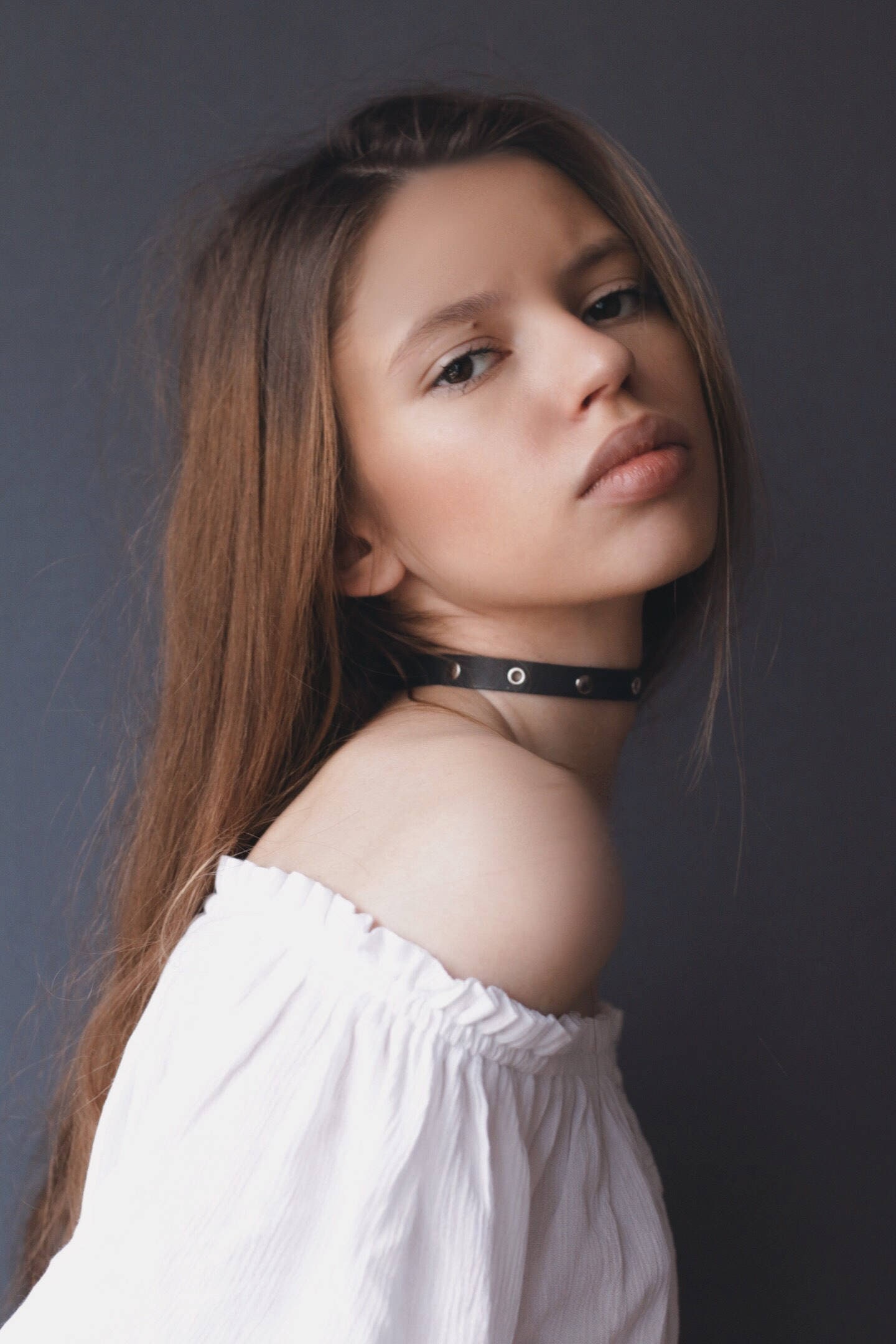 Genietetes Vollrindleder Halsband 1 cm Damen Halsband Genietetes Vollrindleder Halsband 1 cm Damen Halsband von storeVL