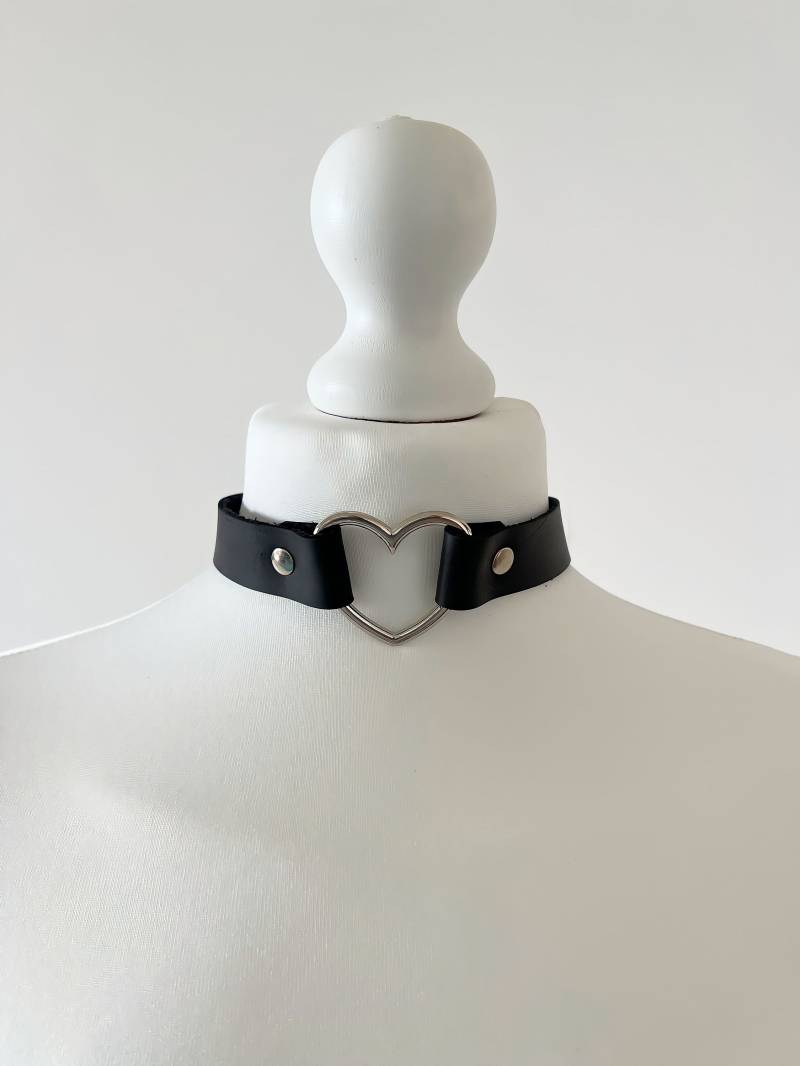 Herz Ring Echtleder Halsband 20 Mm Breites Halsband Herz Ring Echtleder Halsband 20 Mm Breites Halsband von storeVL