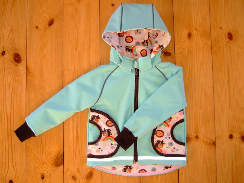 Größe 86/92 Softshell-Jacke "Einhorn" von strickhuhndesign