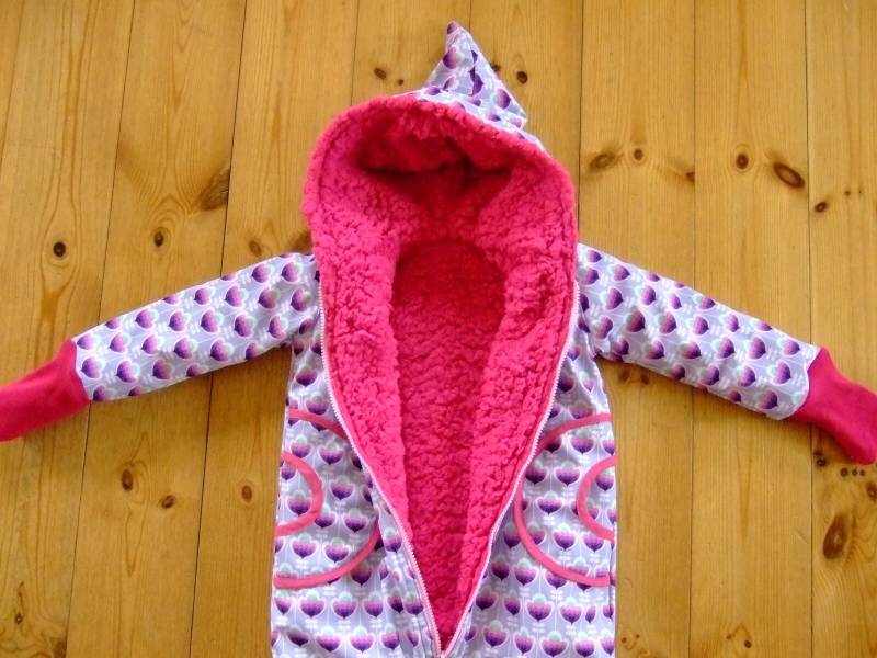 Plüsch-Softshell-Overall "Tulpen" Gr. 74-86 von strickhuhndesign