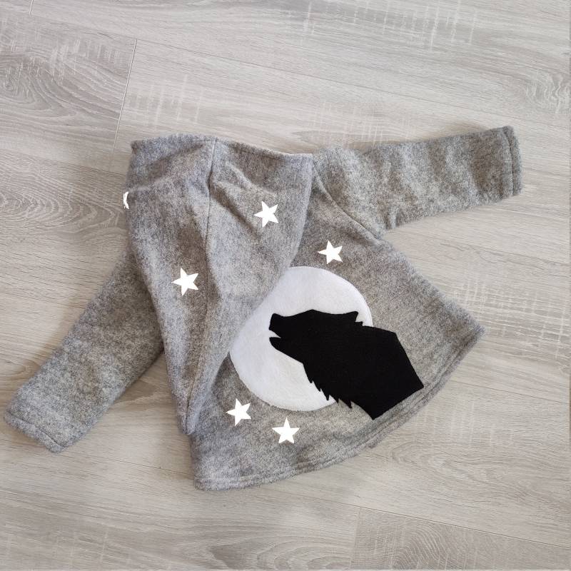 Walkloden-Zipfeljacke "Wolf" Größe 86 von strickhuhndesign