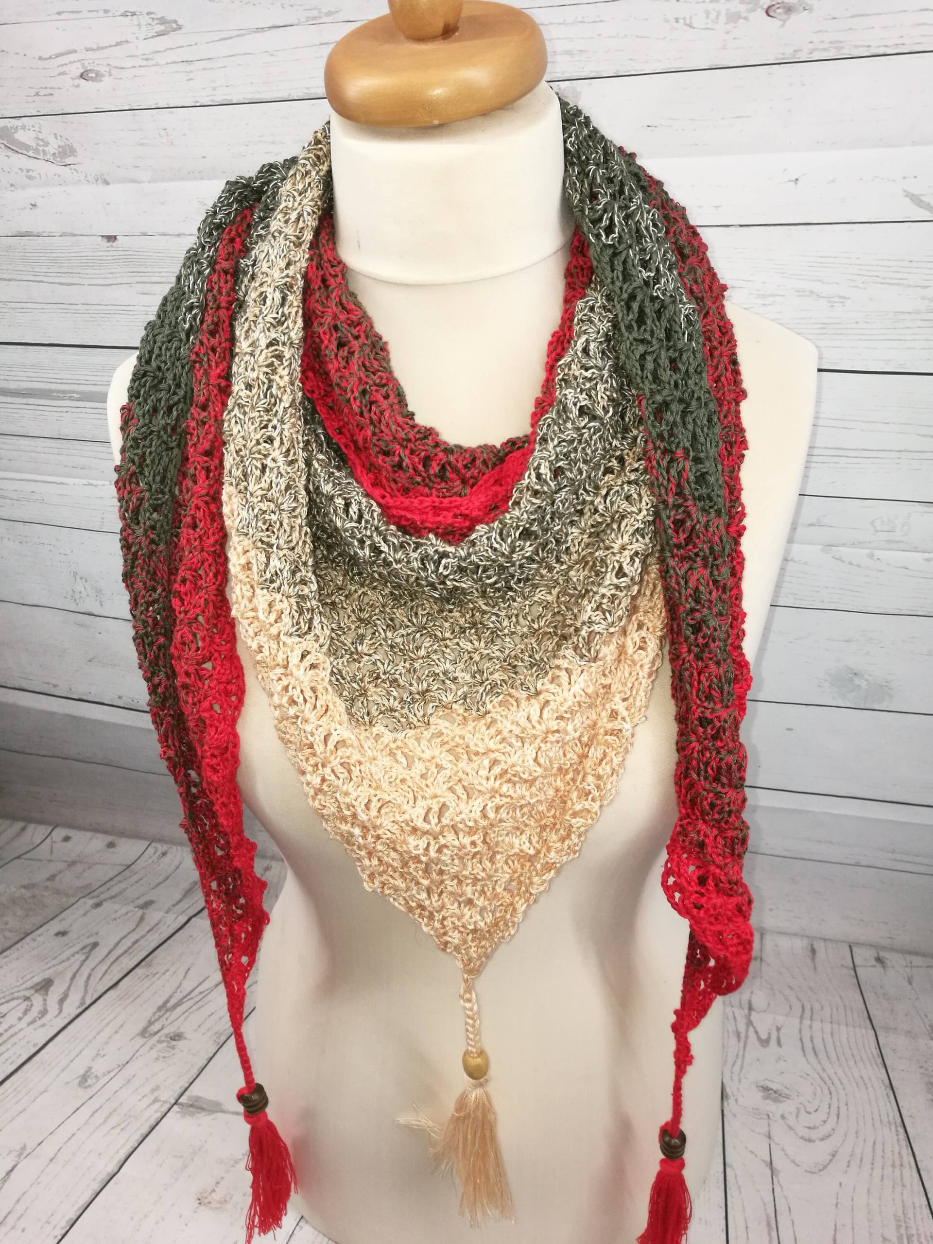 Handarbeit Gehäkeltes Dreieckstuch - Schal Schultertuch Mit Fransen Baumwolle Rot Apricot Olive von strickwoman