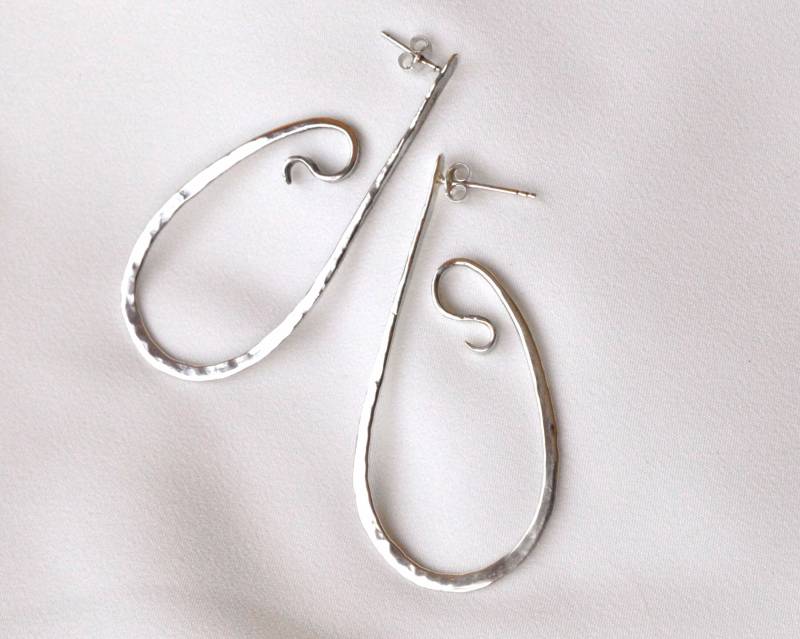 Gehämmerte Sterling Silber Teardrop Creolen Leichte Offene Creolen von studio3point