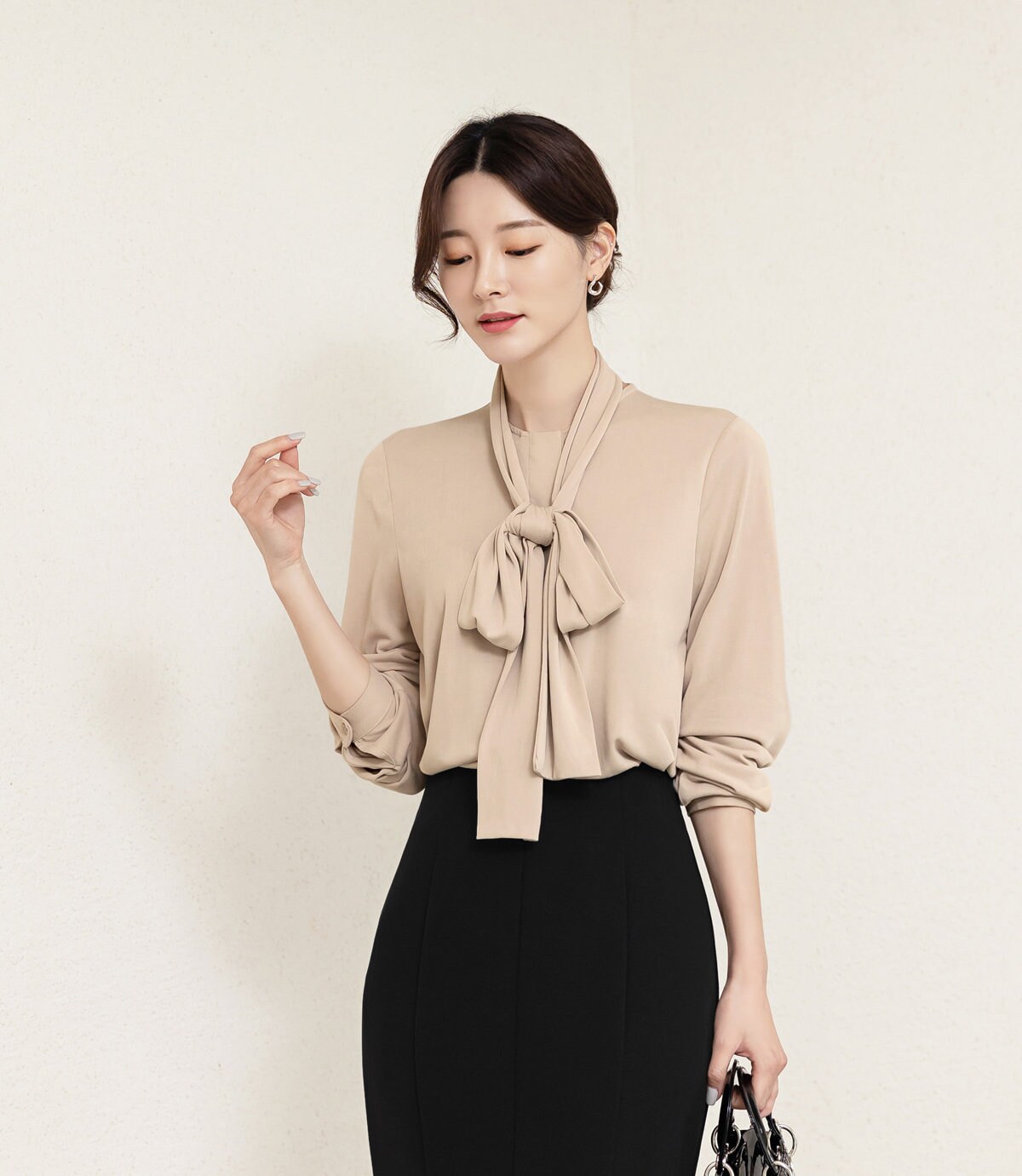 Basic Style Weiche Jersey Bluse Mit Krawatte/Korean Tie Neck Top Office Look Everyday Soft von studio731