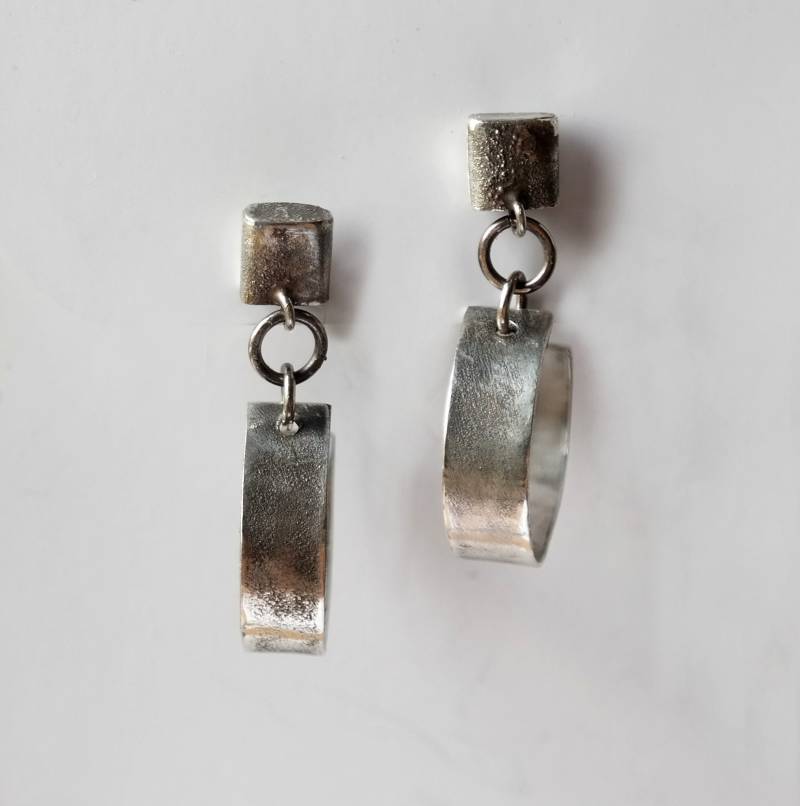 sterling Silber Hoop Ohrringe, Rohsilber Schmuck, Oxidiertes Silber, Rustikale Ohrringe sterling Silber Hoop Ohrringe, Rohsilber Schmuck, Oxidiertes Silber, Rustikale Ohrringe von studiokolor