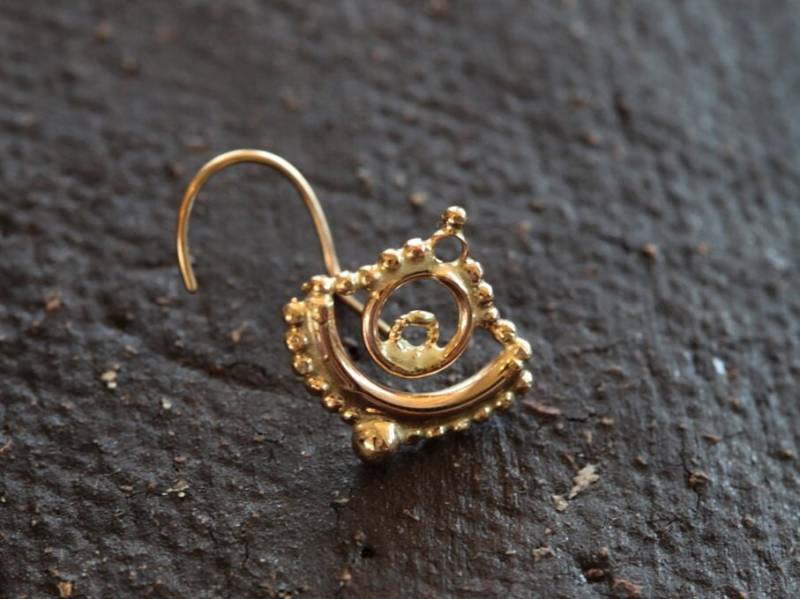 14K Gold Sacred Eye Nasenstecker - Handgefertigter Piercing Schmuck von studiolil