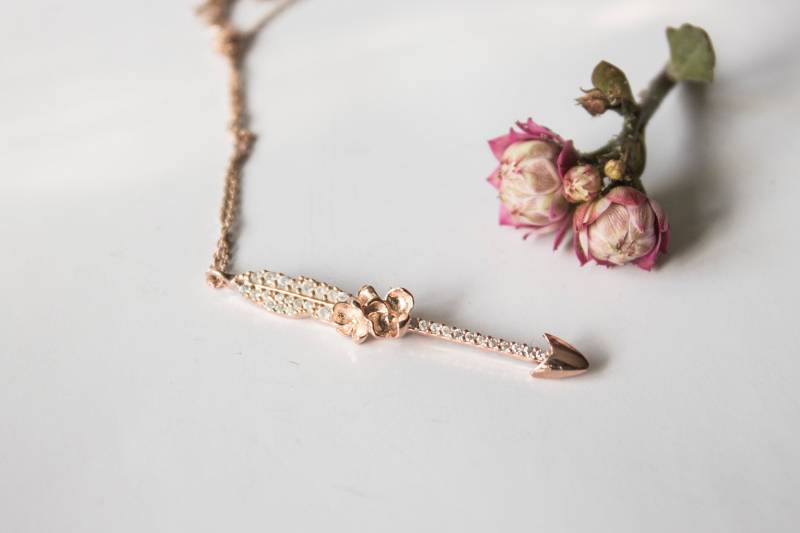 14K Gold Blumen Pfeil Halskette - Sterling Silber Boho Chic 14K Gold Blumen Pfeil Halskette - Sterling Silber Boho Chic von studiomirage