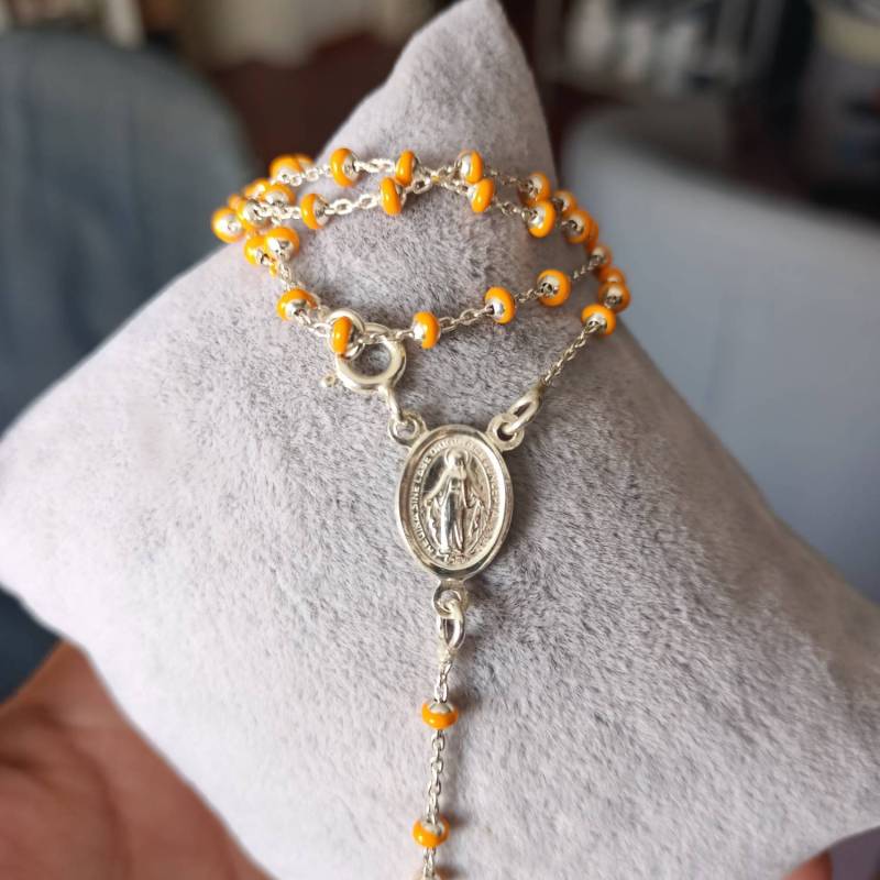 Orange Emaille Rosenkranz Sterling Silber Jungfrau Maria Kreuz Orange Emaille Rosenkranz Sterling Silber Jungfrau Maria Kreuz von studiomirage