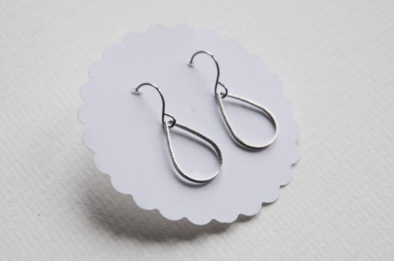 Ohrringe - Tear Drop Silberfarben Nickelfrei Minimal Ohrschmuck Silbern Tropfen Silber von studionahili