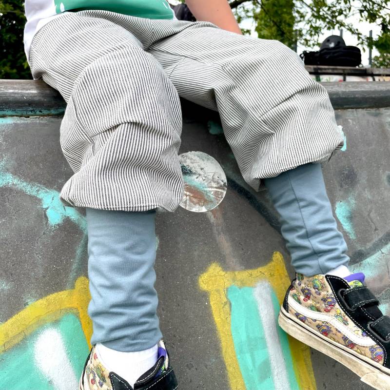 Buddelhose "stripes" | Mit Mitwachsbündchen | Wunschbrunnen Buddelhose "stripes" | Mit Mitwachsbündchen | Wunschbrunnen von studiowunschbrunnen